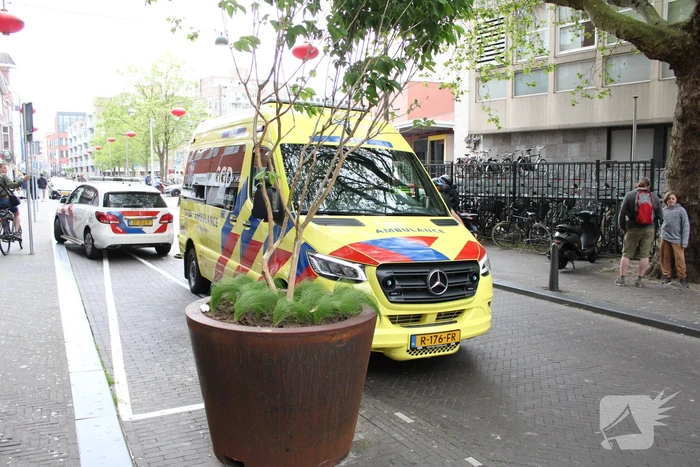 Scooterrijder gaat onderuit