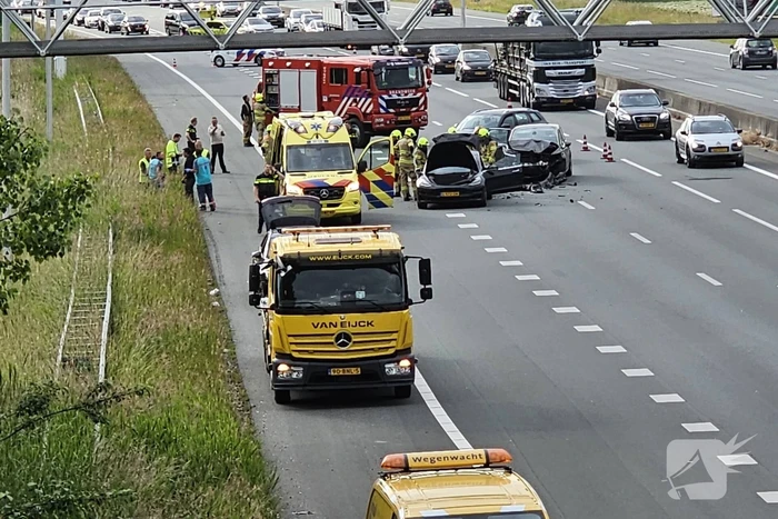 Veel schade bij ongeval op snelweg