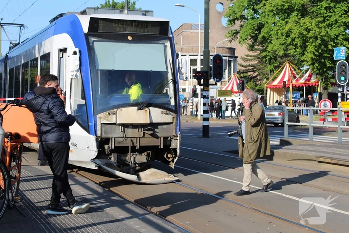 Bestelbus en tram beschadigd bij ongeval