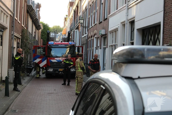 Hulpdiensten doen onderzoek in woning