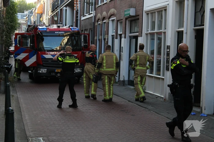 Hulpdiensten doen onderzoek in woning