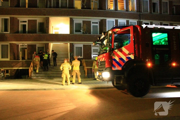 Buurtbewoners schakelen brandweer in voor rookmelder