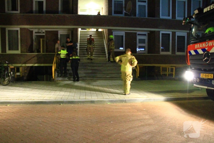 Buurtbewoners schakelen brandweer in voor rookmelder