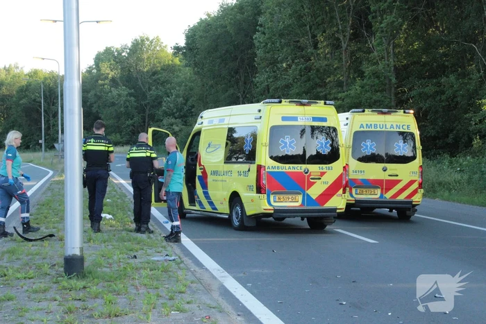 Flink ongeval tussen automobilist en scooterrijder