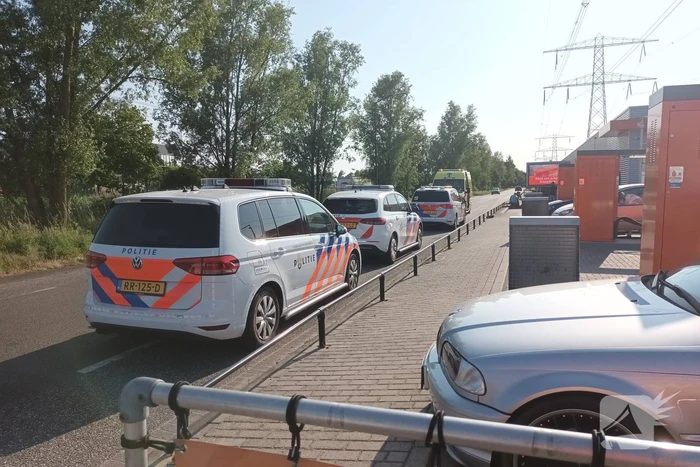 Automobilist en crossmotor botsen
