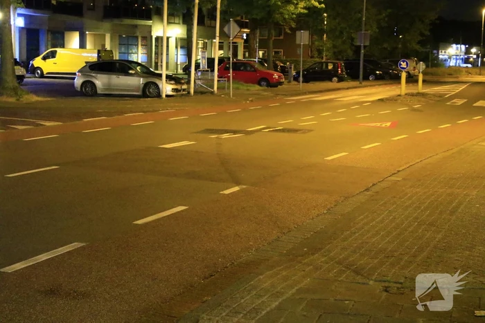Ravage nadat auto winkel inrijdt