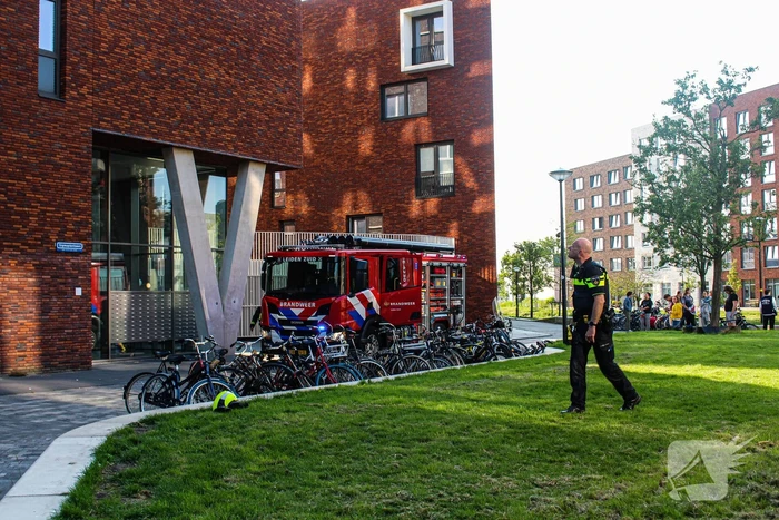 Brand in woning op achtste etage
