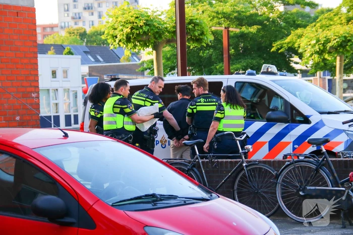 Vrouw gewond bij steekpartij, dader aangehouden
