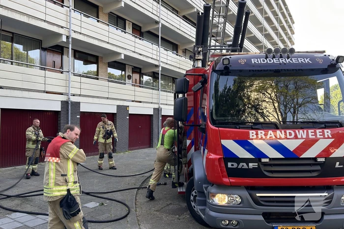 Brand in boom snel onder controle