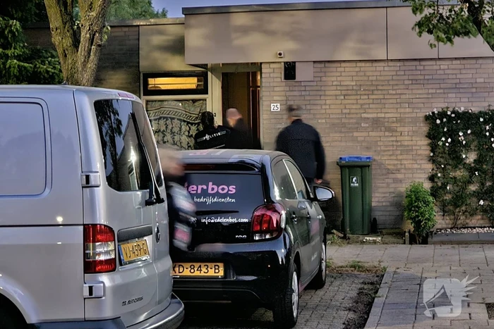 Overleden persoon aangetroffen in woning