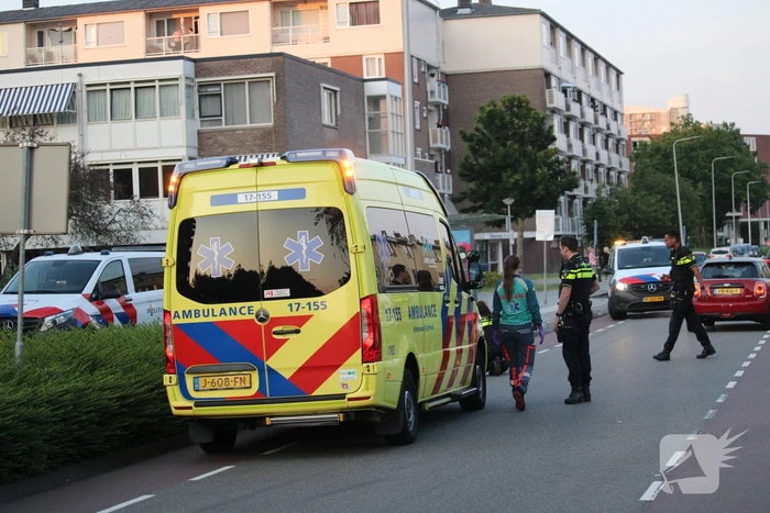 Motorrijder gewond bij botsing met auto