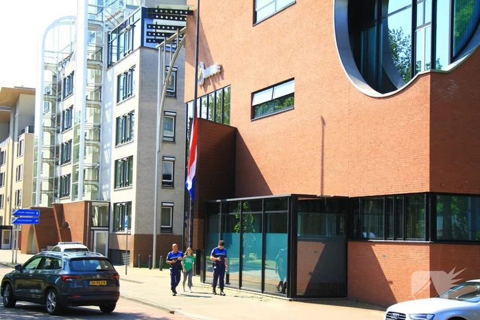 Politie herdenkt ontvallen collega's