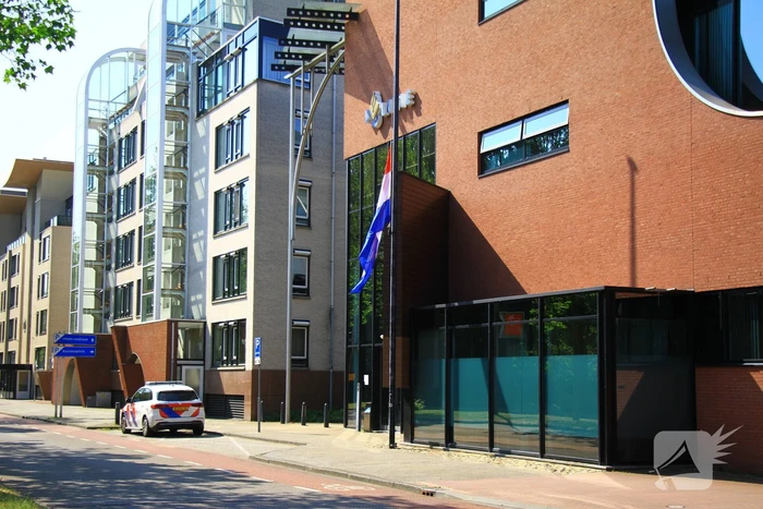 Politie herdenkt ontvallen collega's