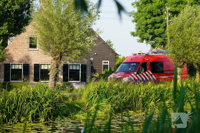Wielrenner raakt te water