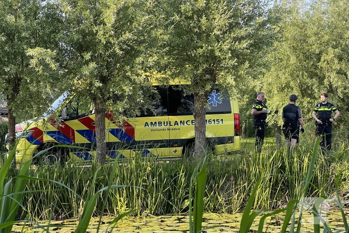 Wielrenner raakt te water