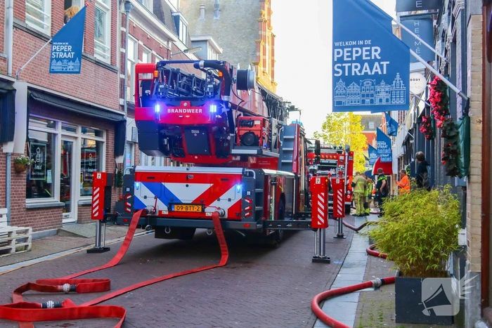 Veel brandweerinzet bij woningbrand