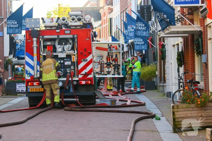 Veel brandweerinzet bij woningbrand