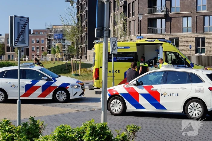 Twee personen door politie meegenomen bij mogelijke steekpartij