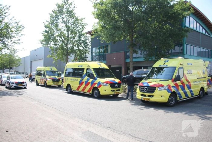 Twee gewonden na steekpartij, persoon aangehouden