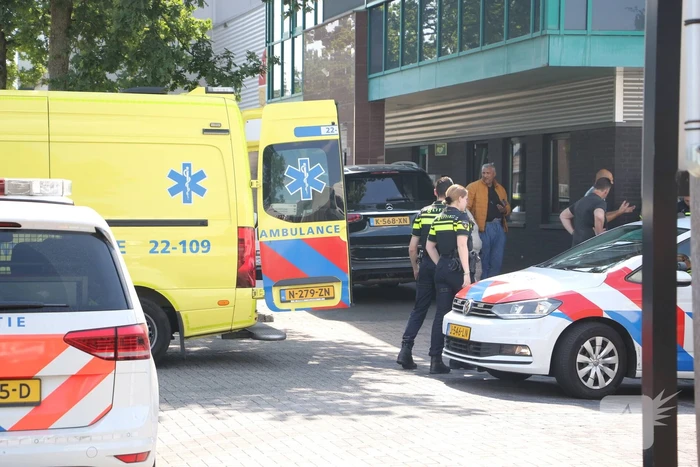 Twee gewonden na steekpartij, persoon aangehouden