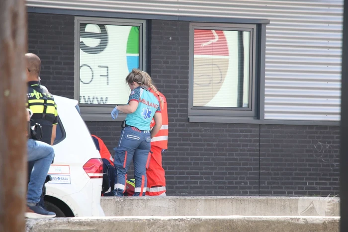 Twee gewonden na steekpartij, persoon aangehouden