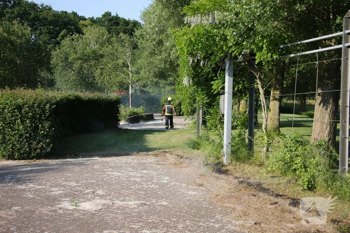 Meerdere brandhaarden op parkeerplaats
