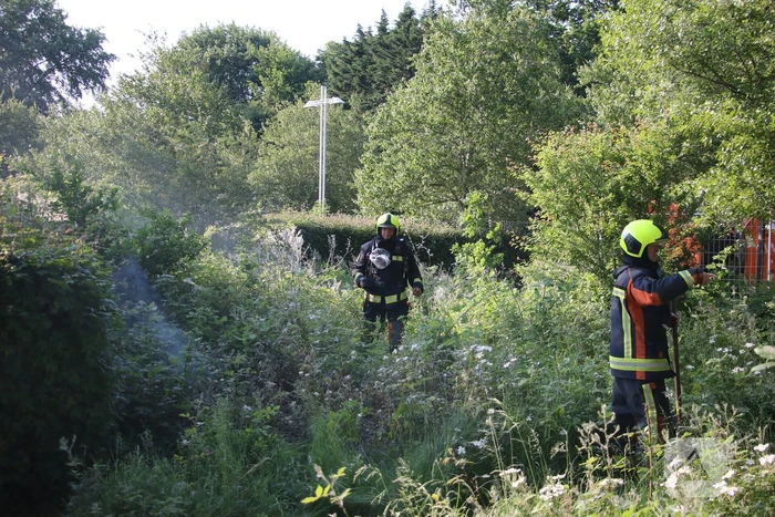 Meerdere brandhaarden op parkeerplaats