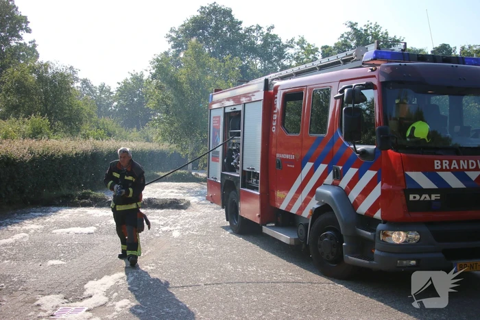 Meerdere brandhaarden op parkeerplaats