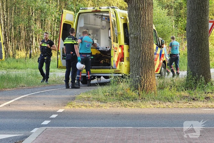 Scooterrijder ernstig gewond na harde val