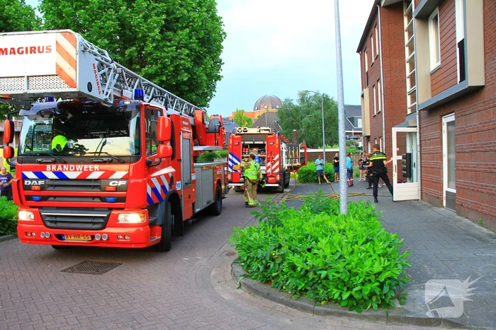 Hevige rookontwikkeling bij brand in appartement