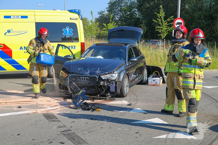 Flinke schade bij botsing op kruising