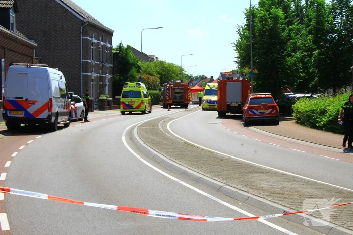 Fietser ernstig gewond bij aanrijding met busje