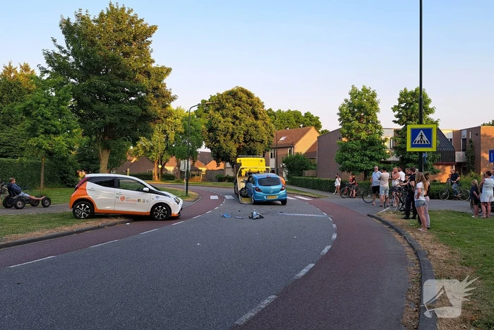 Flinke schade bij aanrijding personenauto's