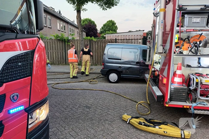 Schuurbrand snel onder controle