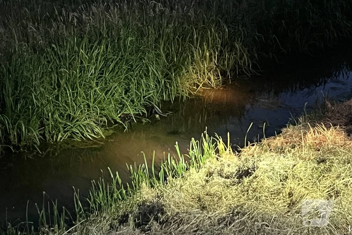 Fiets ligt dagenlang in water