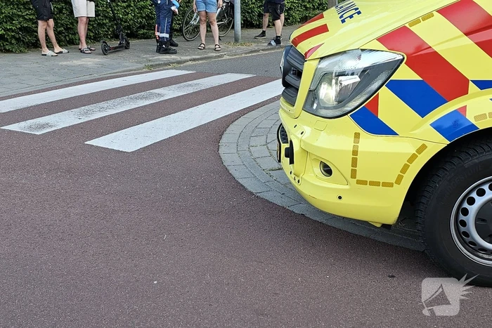 Gewonde na aanrijding elektrische step en fietser