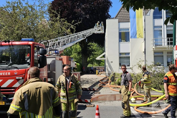 Brand in isolatie van dak