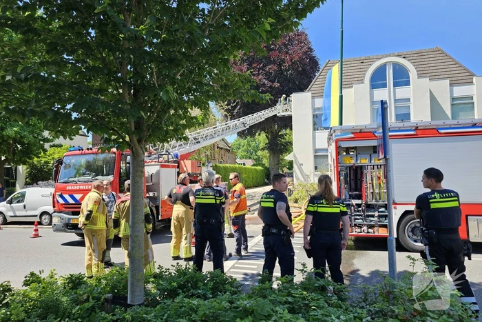Brand in isolatie van dak