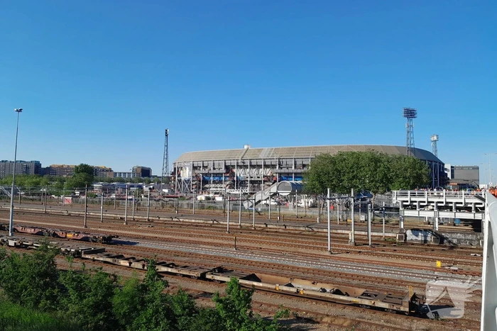 Drukte rondom de Kuip vanwege wedstrijd Nederlands elftal