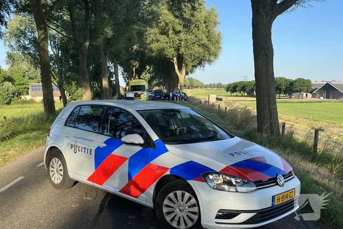 Gewonde bij frontale botsing op dijk