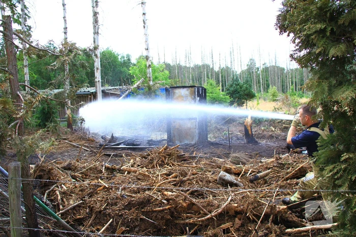 Nacontrole in bos na brand