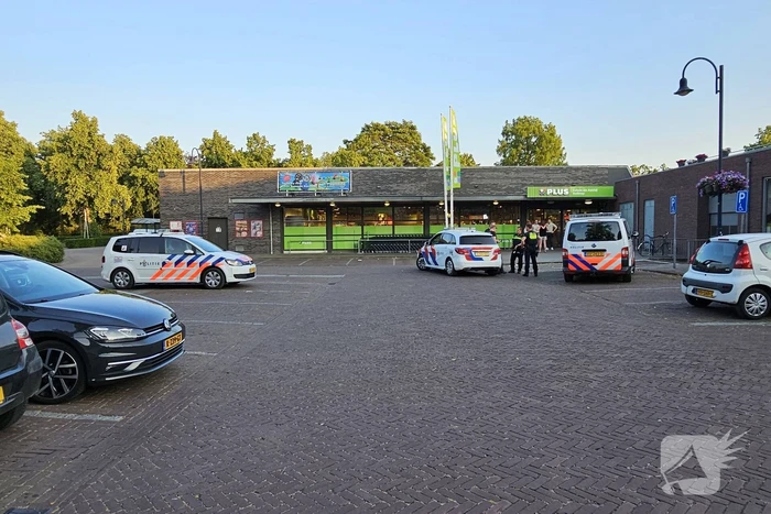 Twee personen aangehouden voor diefstal in supermarkt