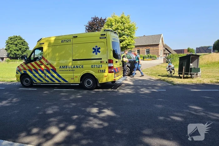 Vrouw gewond bij aanrijding