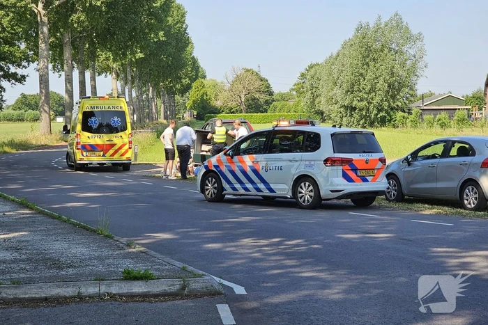 Vrouw gewond bij aanrijding
