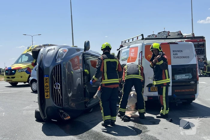 Meerdere voertuigen betrokken bij aanrijding