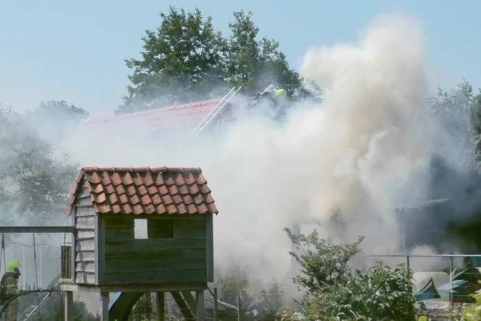 Grote brand in opslagloods