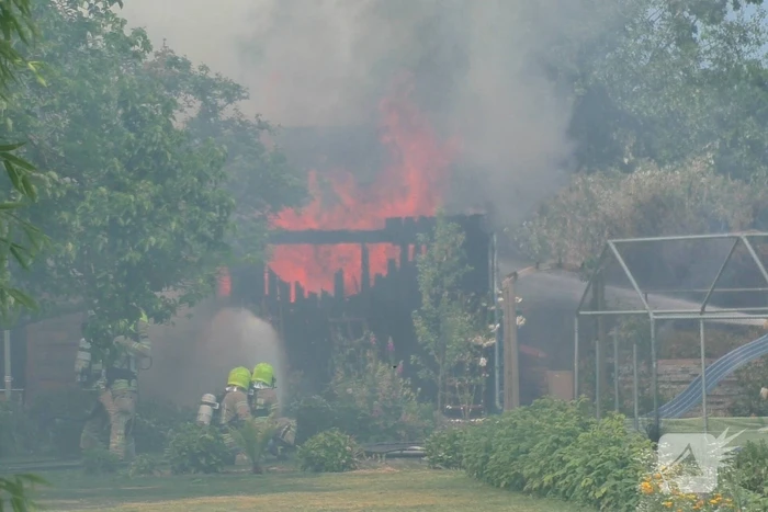 Grote brand in opslagloods