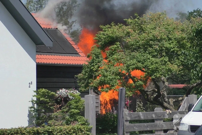 Grote brand in opslagloods