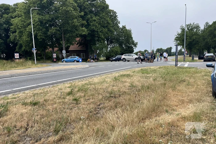 Automobilisten botsen tegen elkaar