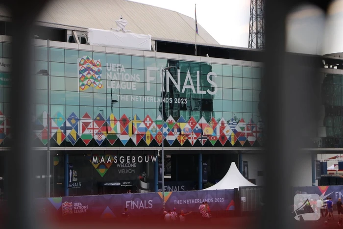 Al vroeg druk rondom de kuip voor nations league finale